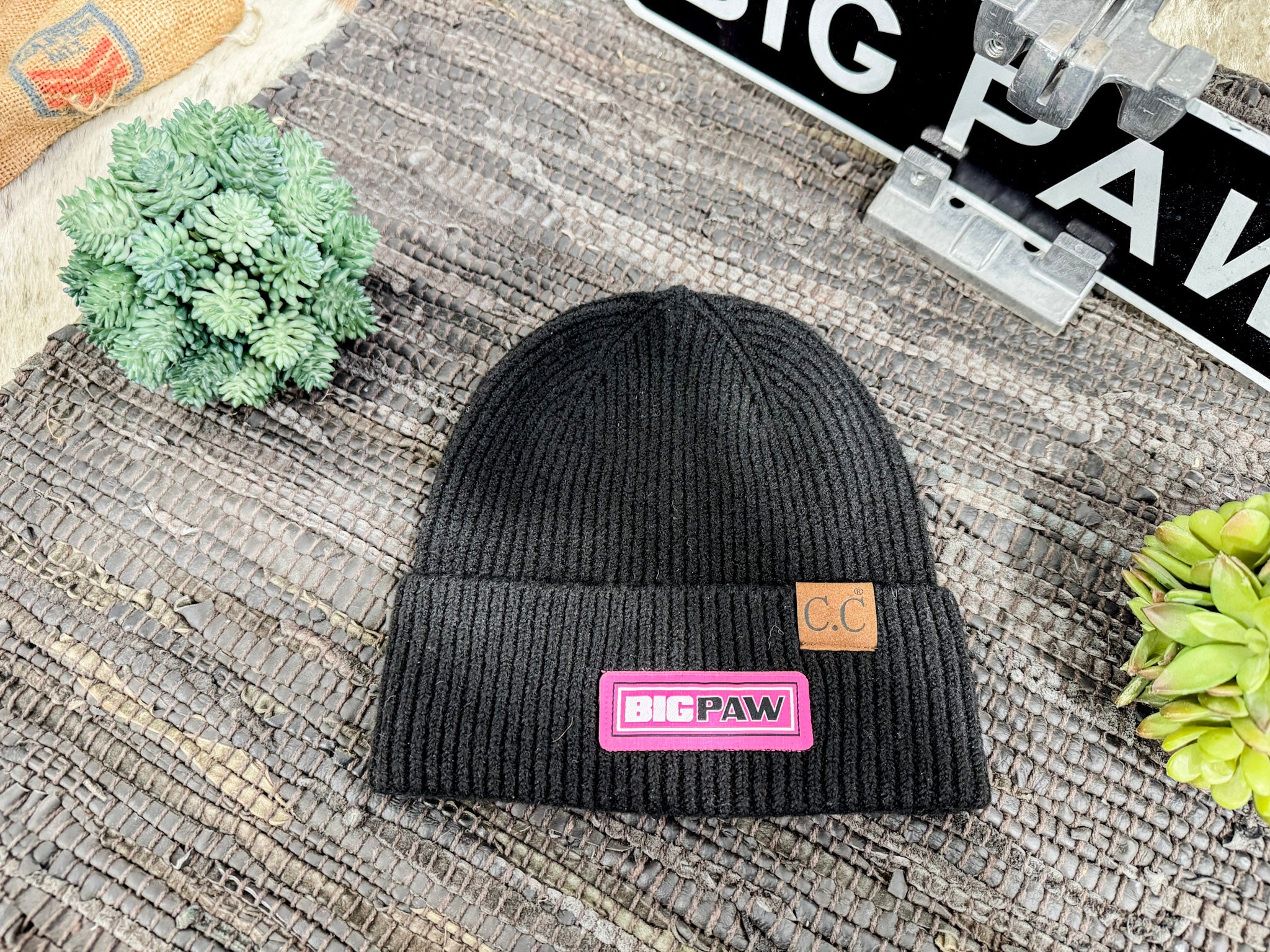 Big Paw Block Medium Patch Beanie