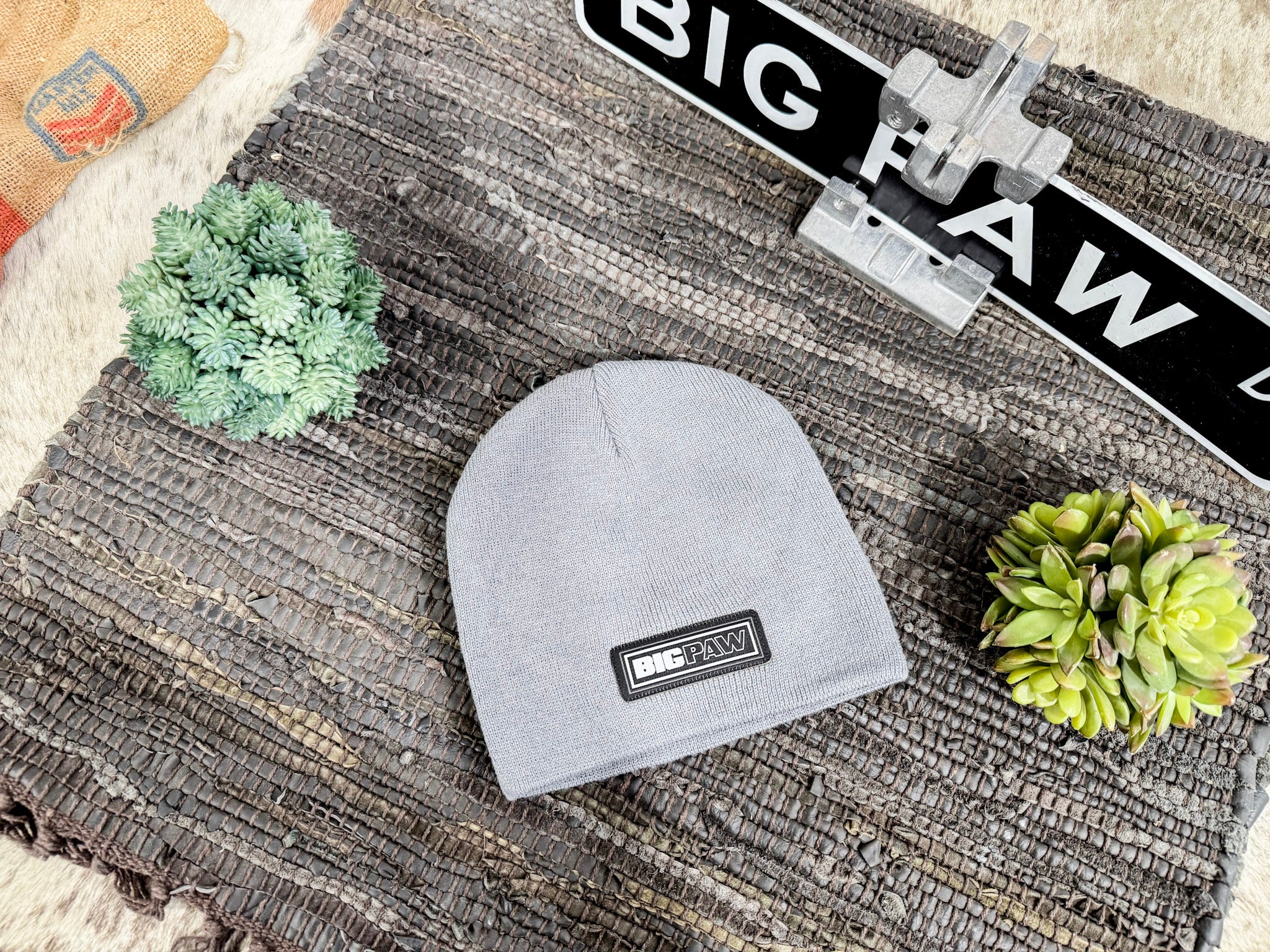 Big Paw Block Medium Patch Beanie